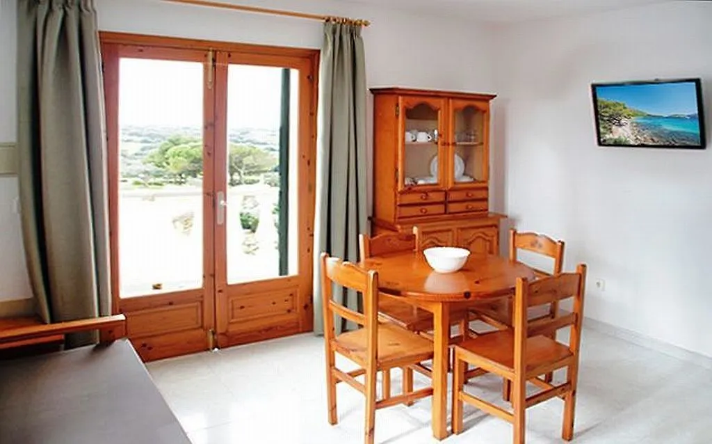 Apartamentos Mar Blanca Cala Blanca  Cala Blanca (Menorca)