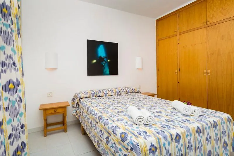 Apartamentos Mar Blanca Cala Blanca  Spain