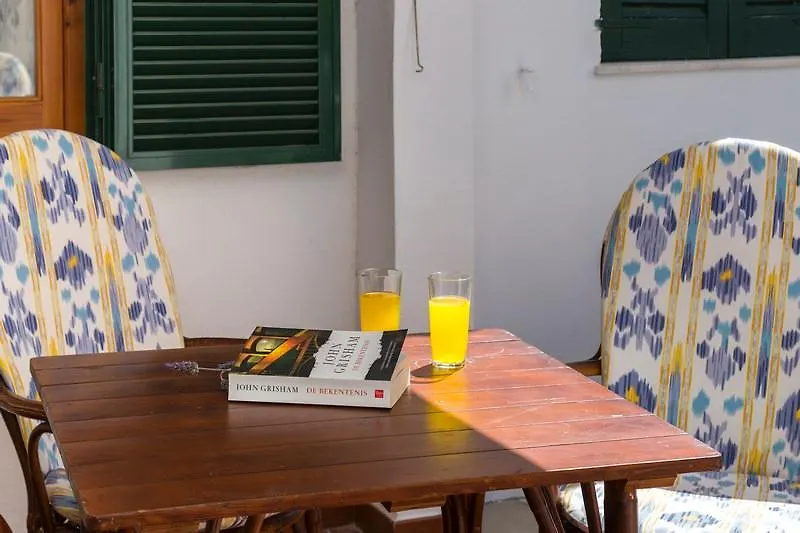 Apartamentos Mar Blanca Cala Blanca  Cala Blanca (Menorca)