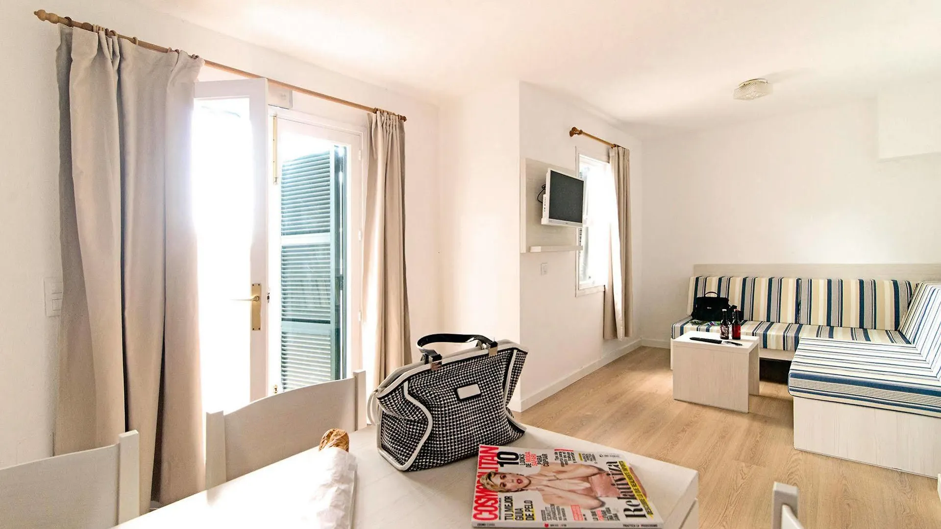 Apartamentos Mar Blanca Cala Blanca  Apartment