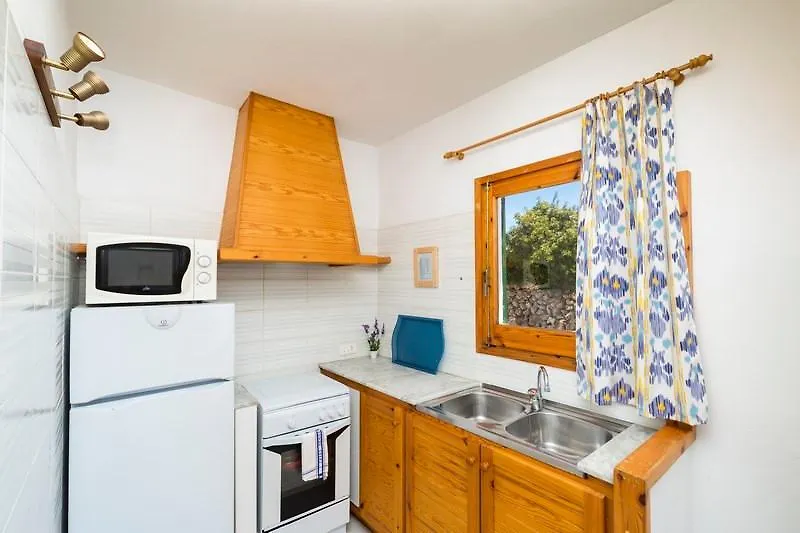 Apartamentos Mar Blanca Cala Blanca  Spagna