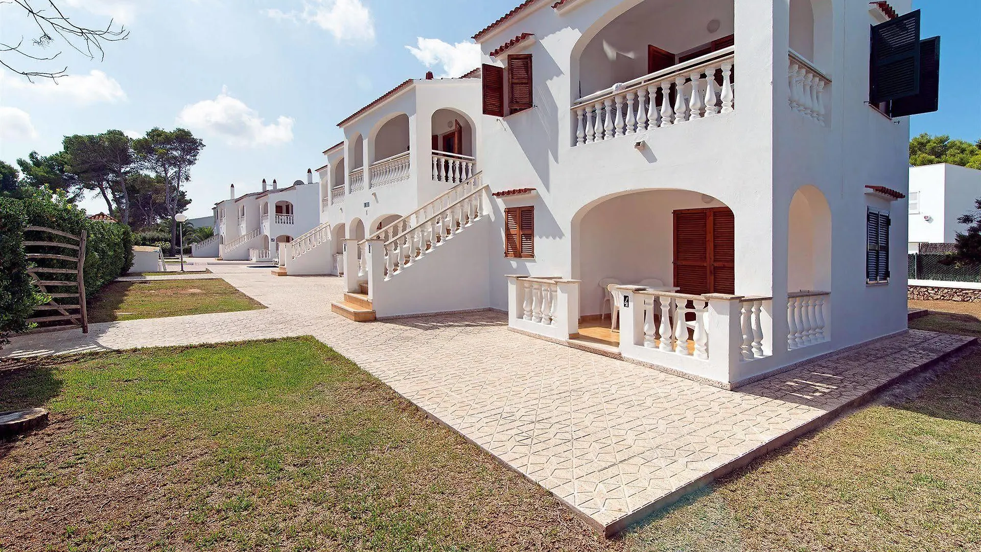 Apartamentos Mar Blanca Cala Blanca  0*, Cala Blanca (Menorca) Spagna